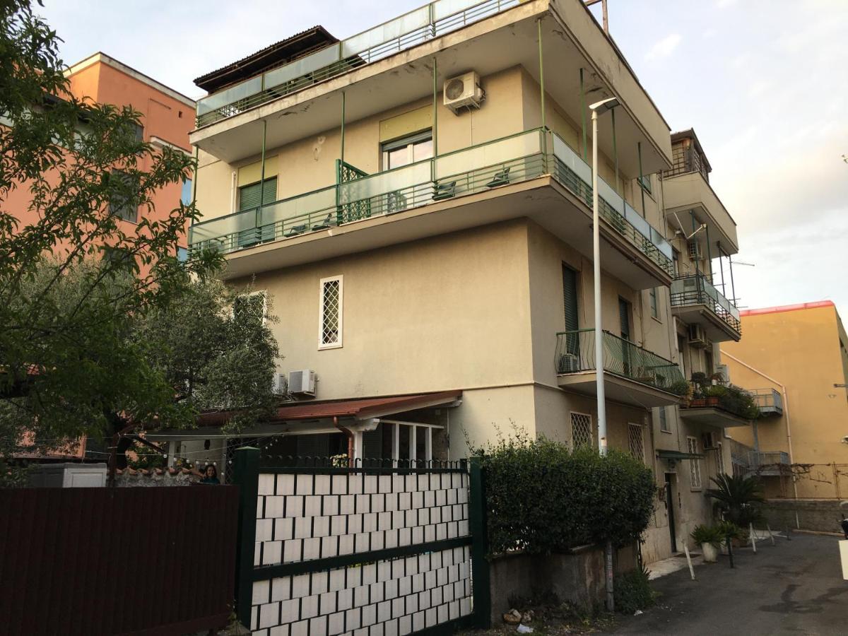 Sunny Rome Attico Con Jacuzzi, Terrazzo E Fibra Apartman Kültér fotó